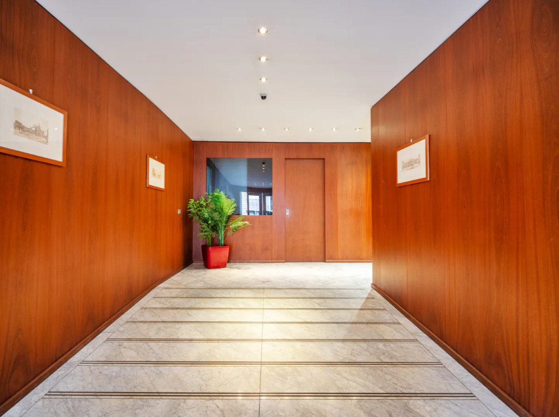 Modern One-Bedroom Apartment with Terrace near corso Sempione – photo 2