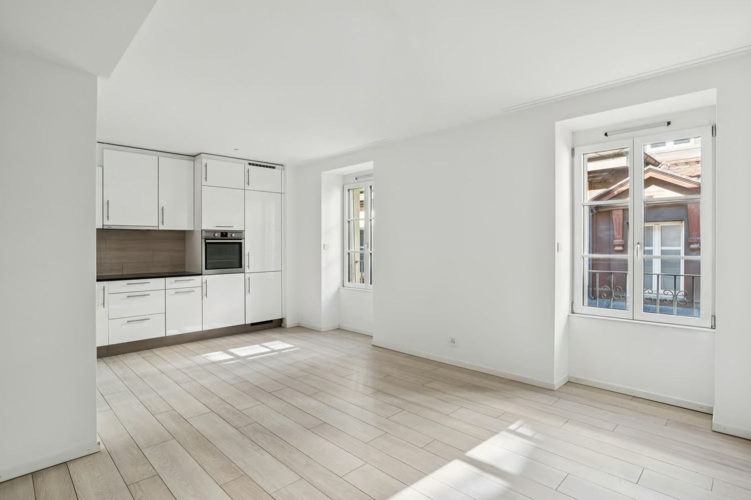 Stylish 2.5-Room Apartment in Downtown Lausanne – photo 3