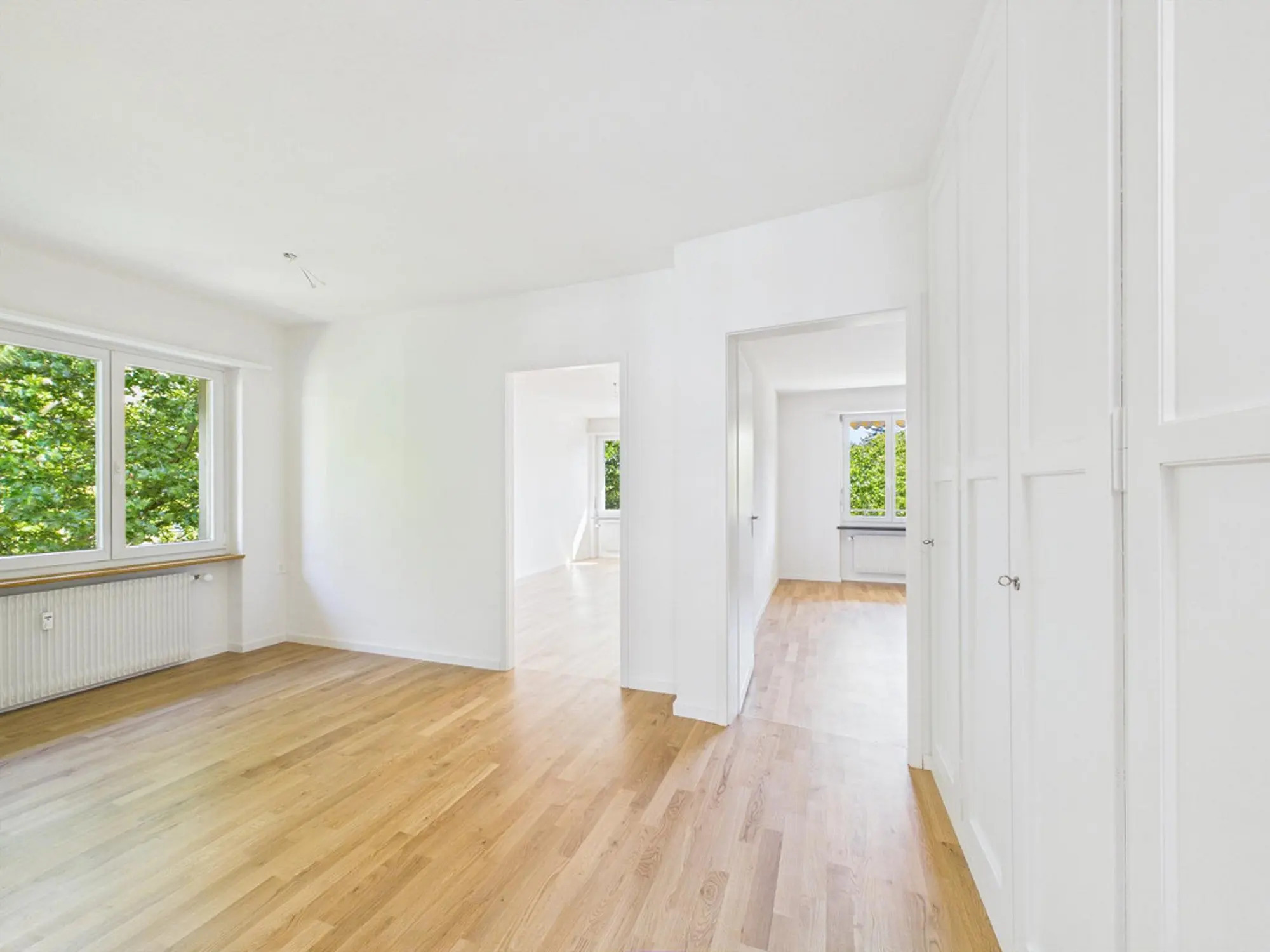 Modern, Bright 4.5-Room Apartment in a Convenient Central Location – photo 5