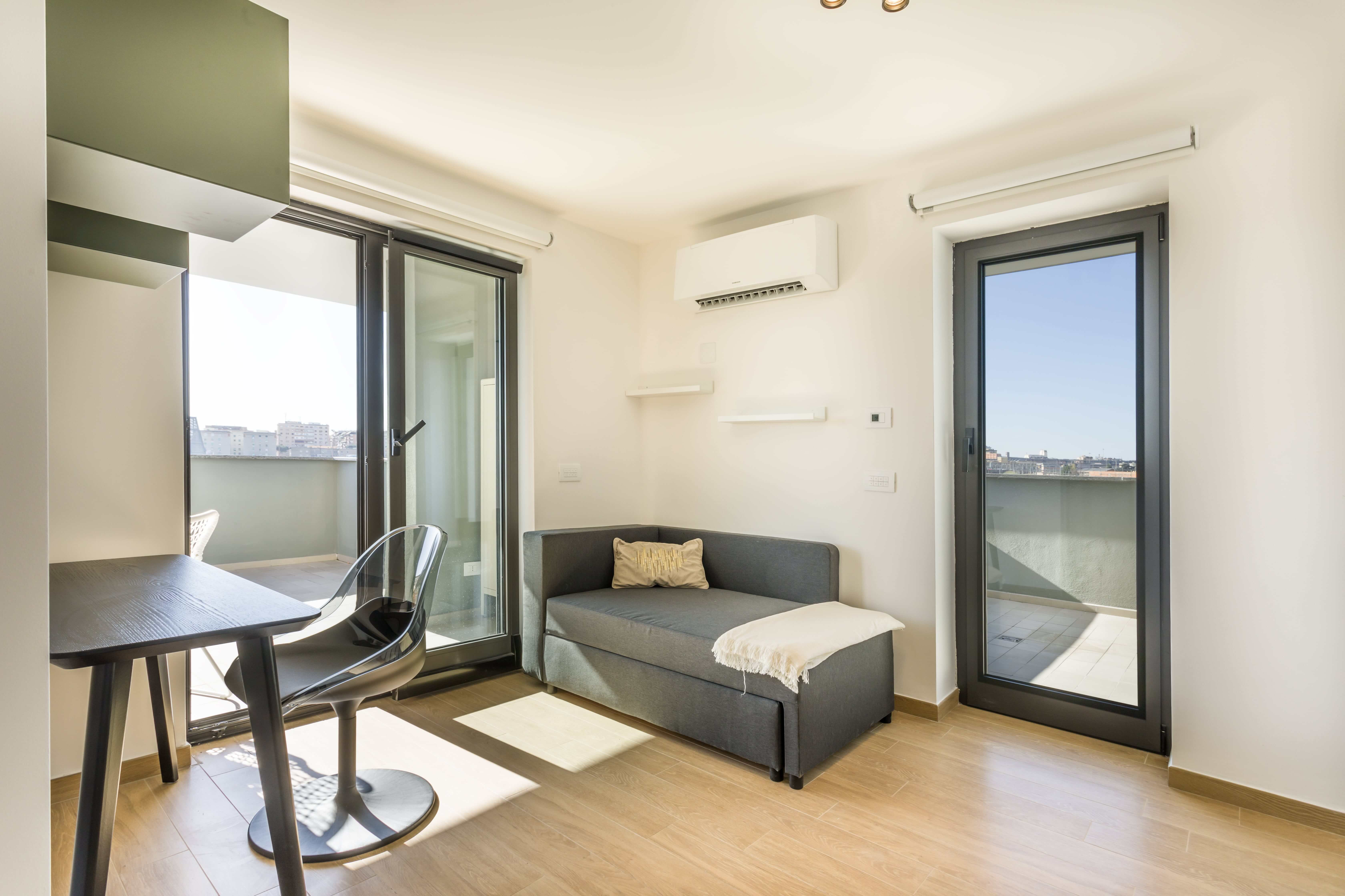 Bertone Penthouse: Studio‑Style Two Rooms — 70 m², 2 Bathrooms – photo 2