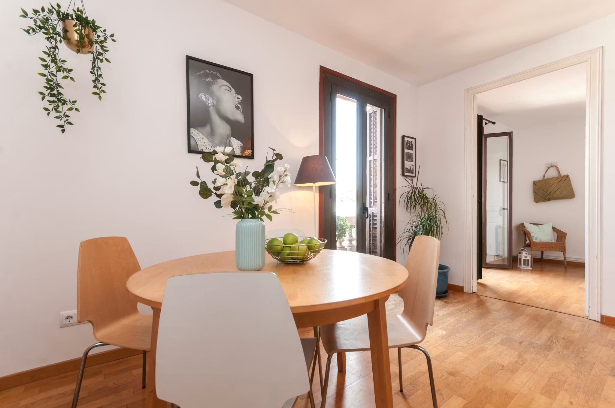 Spacious Family Home — 3 Bedrooms, Plaça del Pedró, Barcelona – photo 5