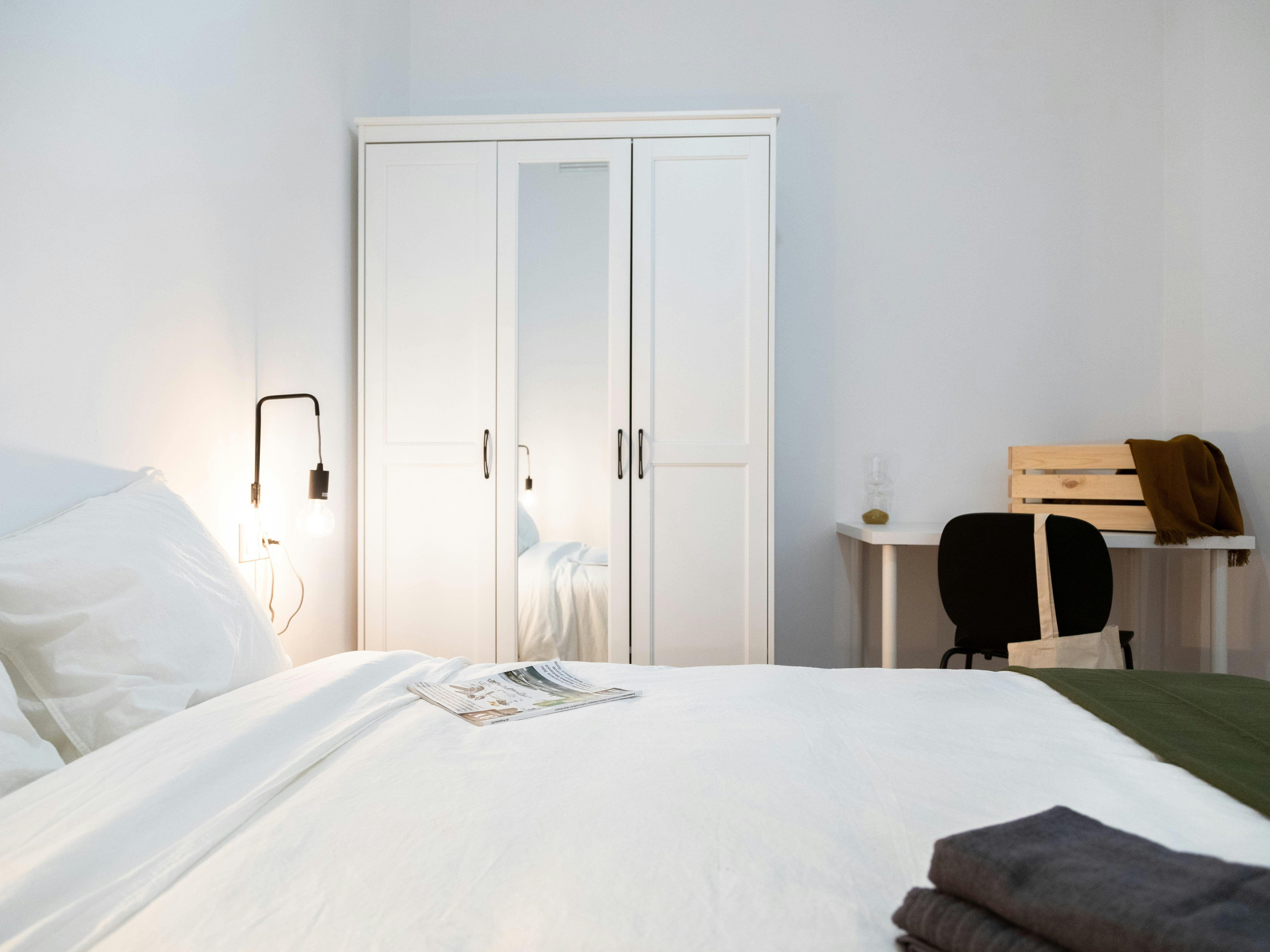 Comfortable 3‑Bedroom Flat — Two Bathrooms, Steps from Local Amenities – photo 3
